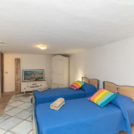 Ginepro Con Piscina Privata San Teodoro (Sardinia)